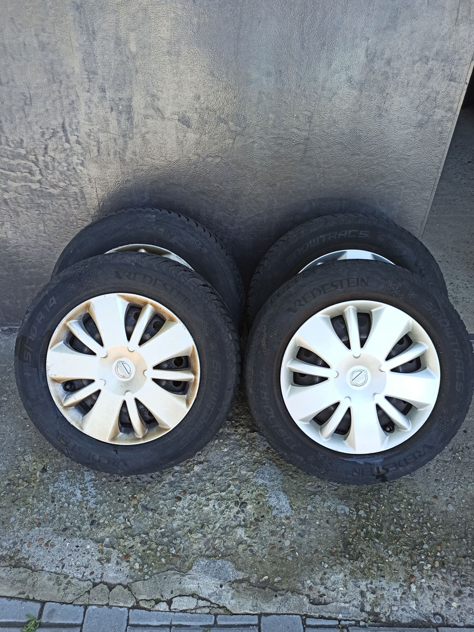 vind-set-jante-4x114-3-anvelope-175-70-r14