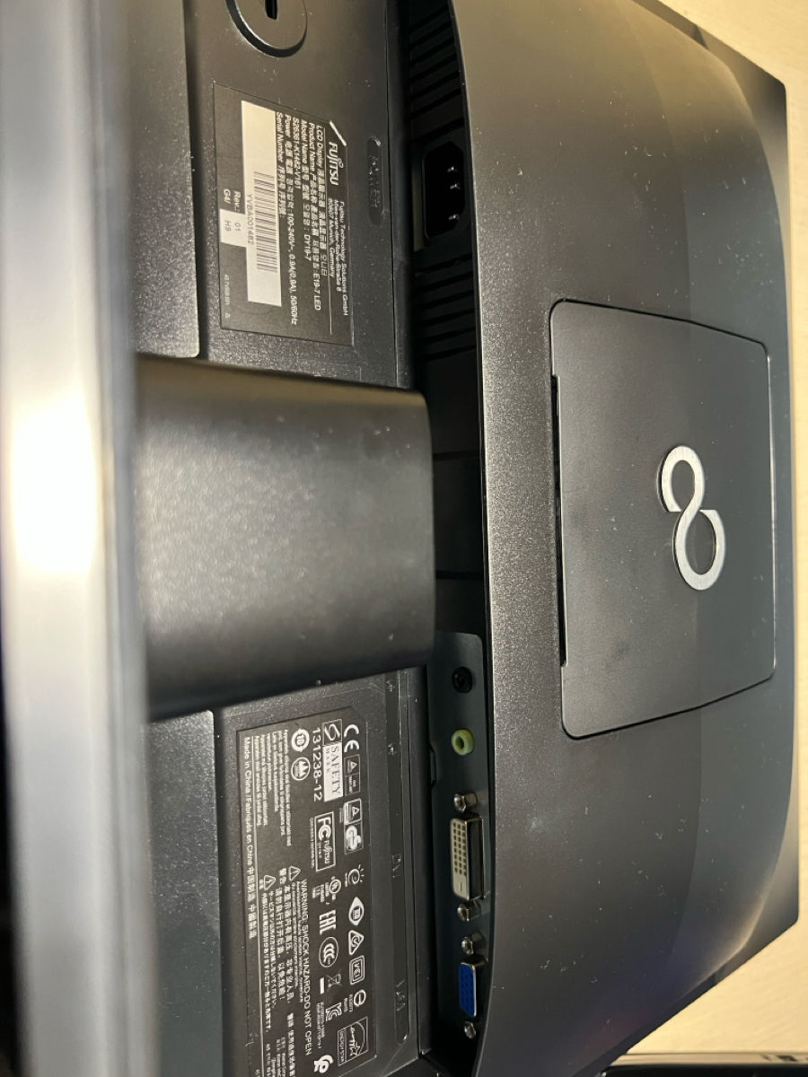 Fujitsu E19-7 LED foto 2