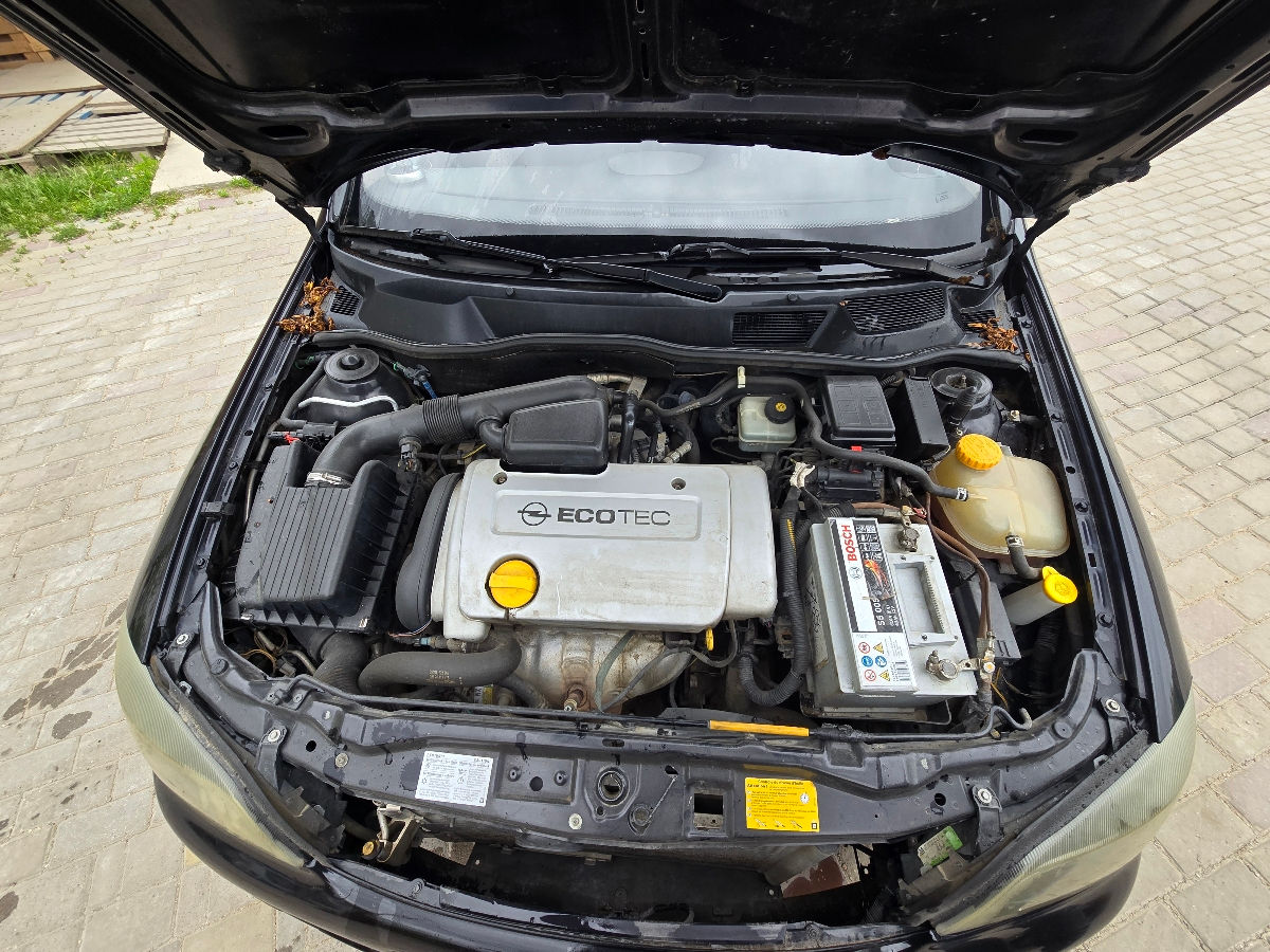 Opel Astra foto 8