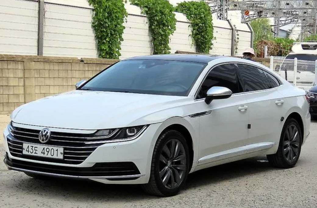 Volkswagen Arteon foto 0