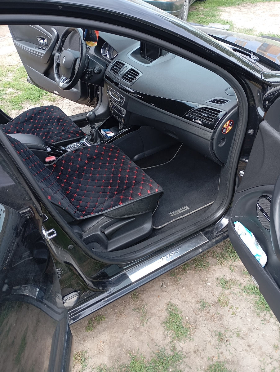 Renault Megane фото 9