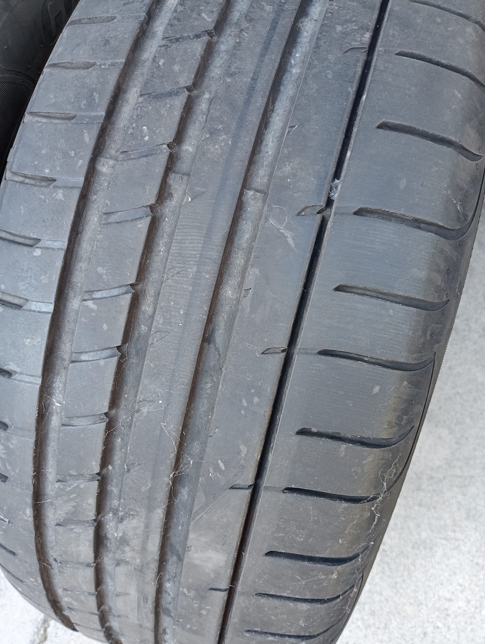 255 55 R19 Goodyear foto 1