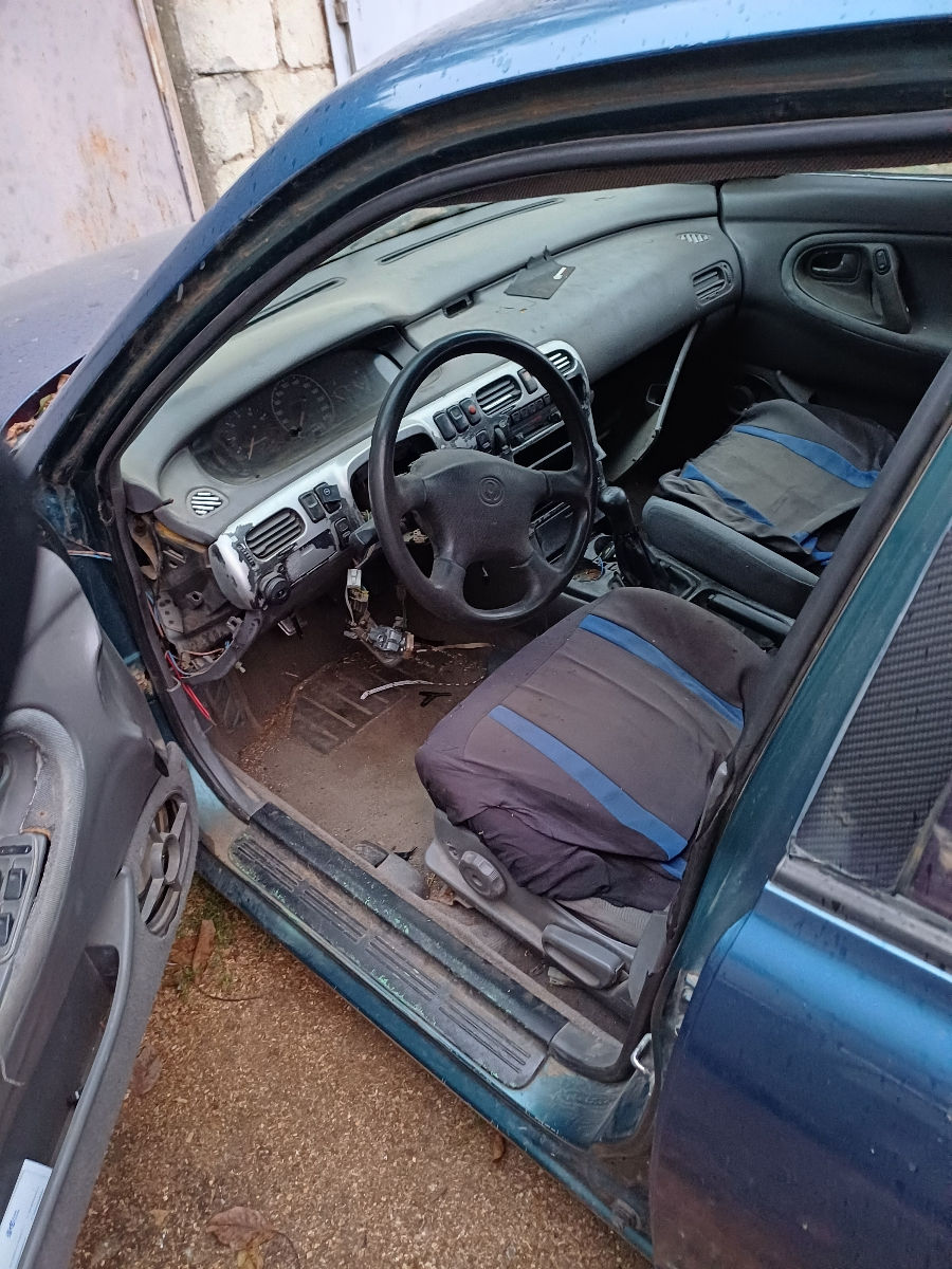 Mazda 626 foto 3