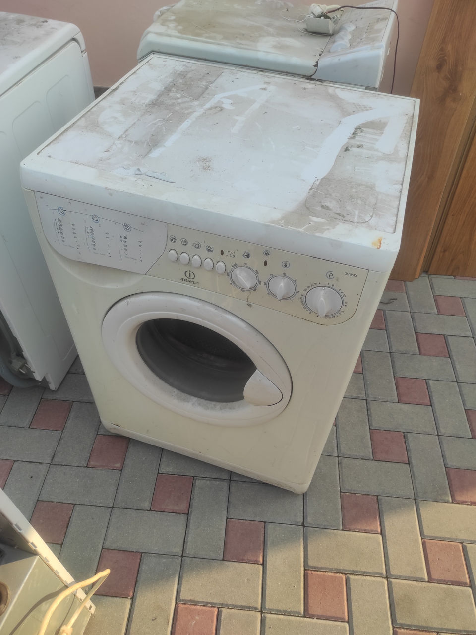 Стиральная машина indesit w105tx