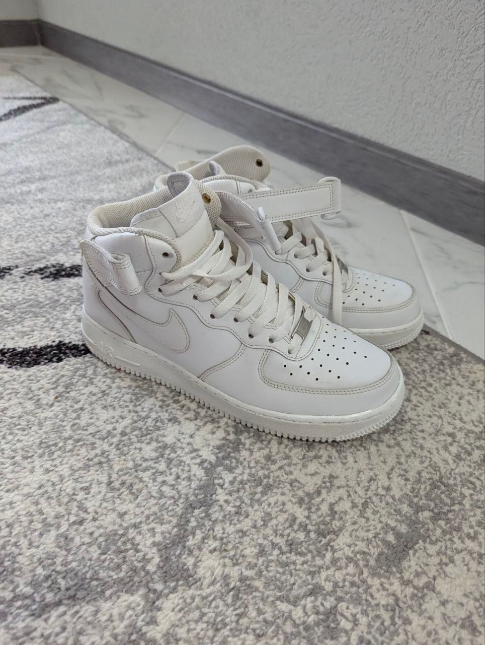 Nike Air Force 1 mid foto 0