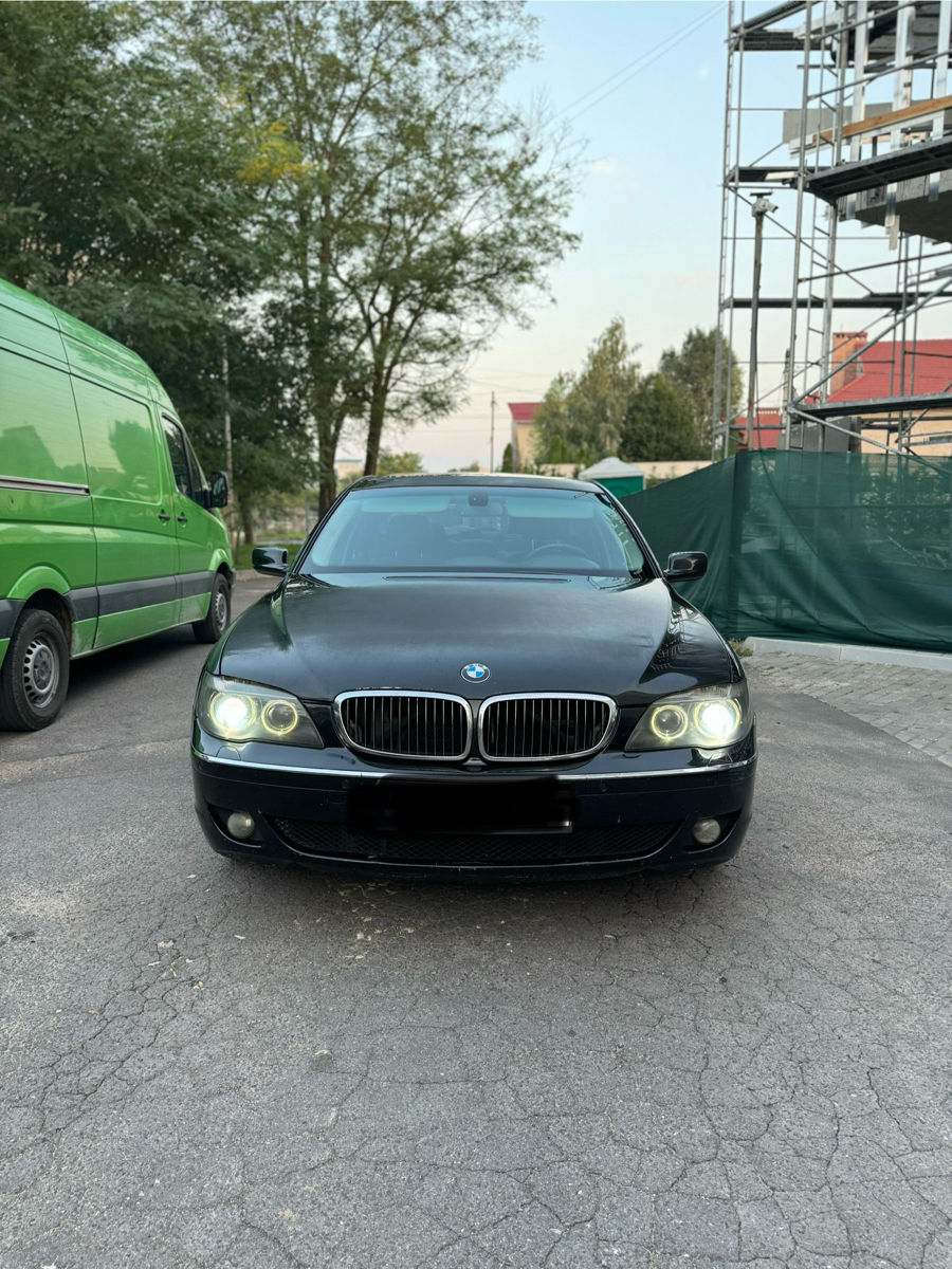 BMW 7 Series foto 2