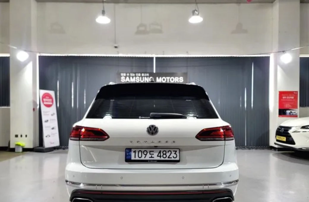Volkswagen Touareg foto 2