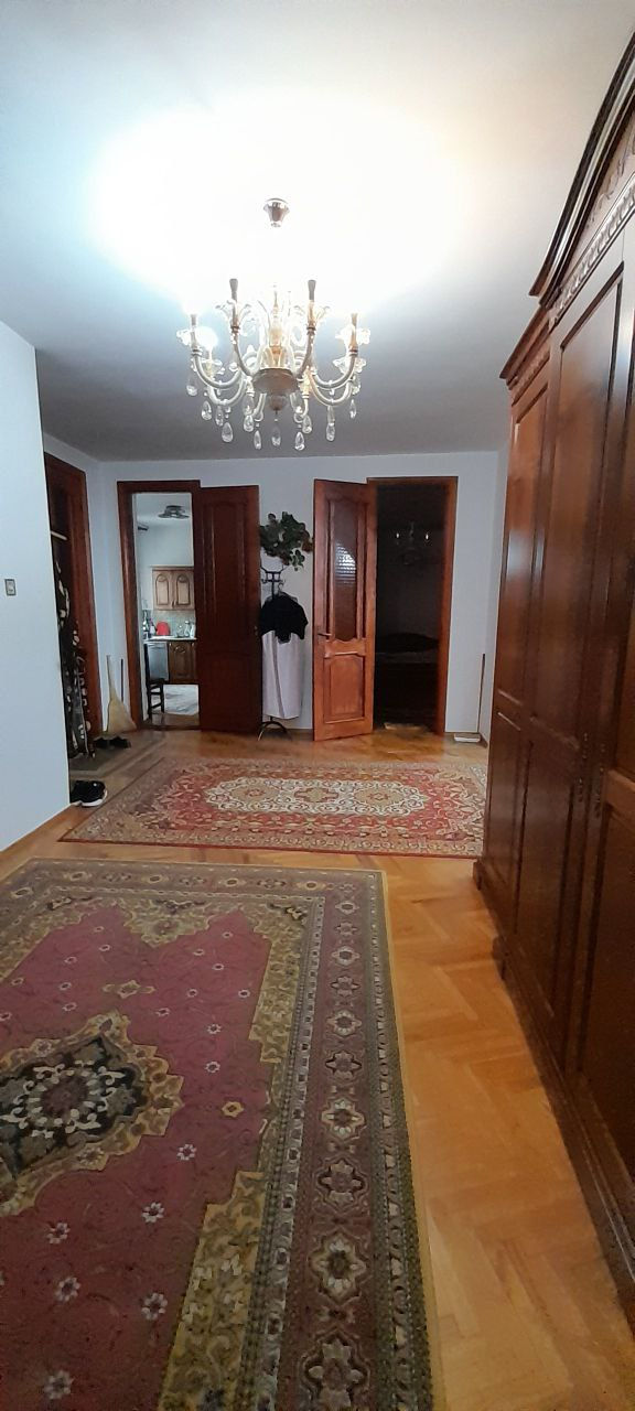 Spre în vânzare casă în 3 nivele, situată în sectorul Buiucani, str. Alba Iulia foto 6