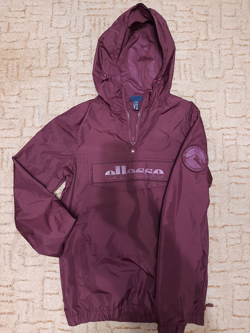 Фирменная ветровка Ellesse original, новая,размер XS