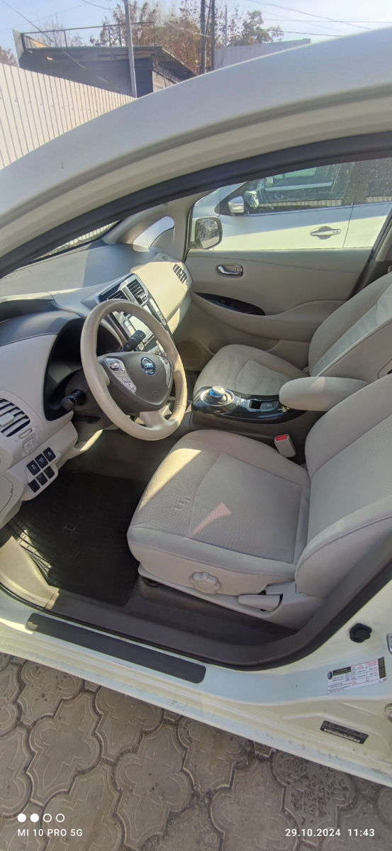 Nissan Leaf foto 14