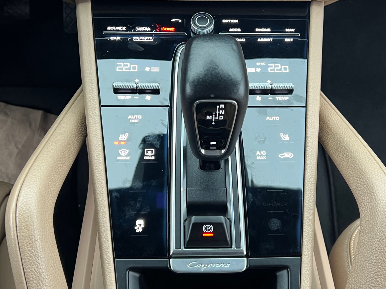 Porsche Cayenne фото 12