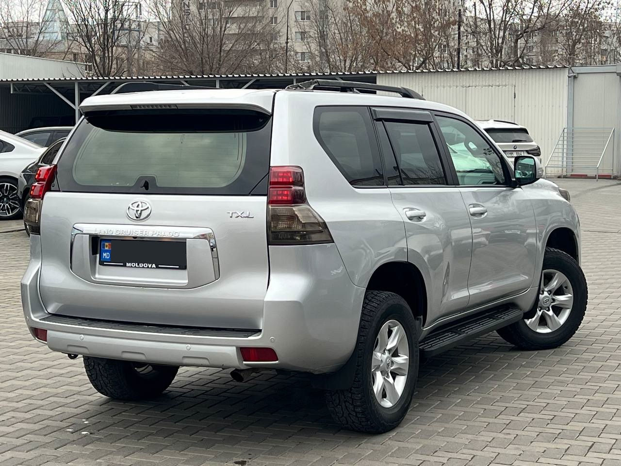 Toyota Land Cruiser Prado foto 4