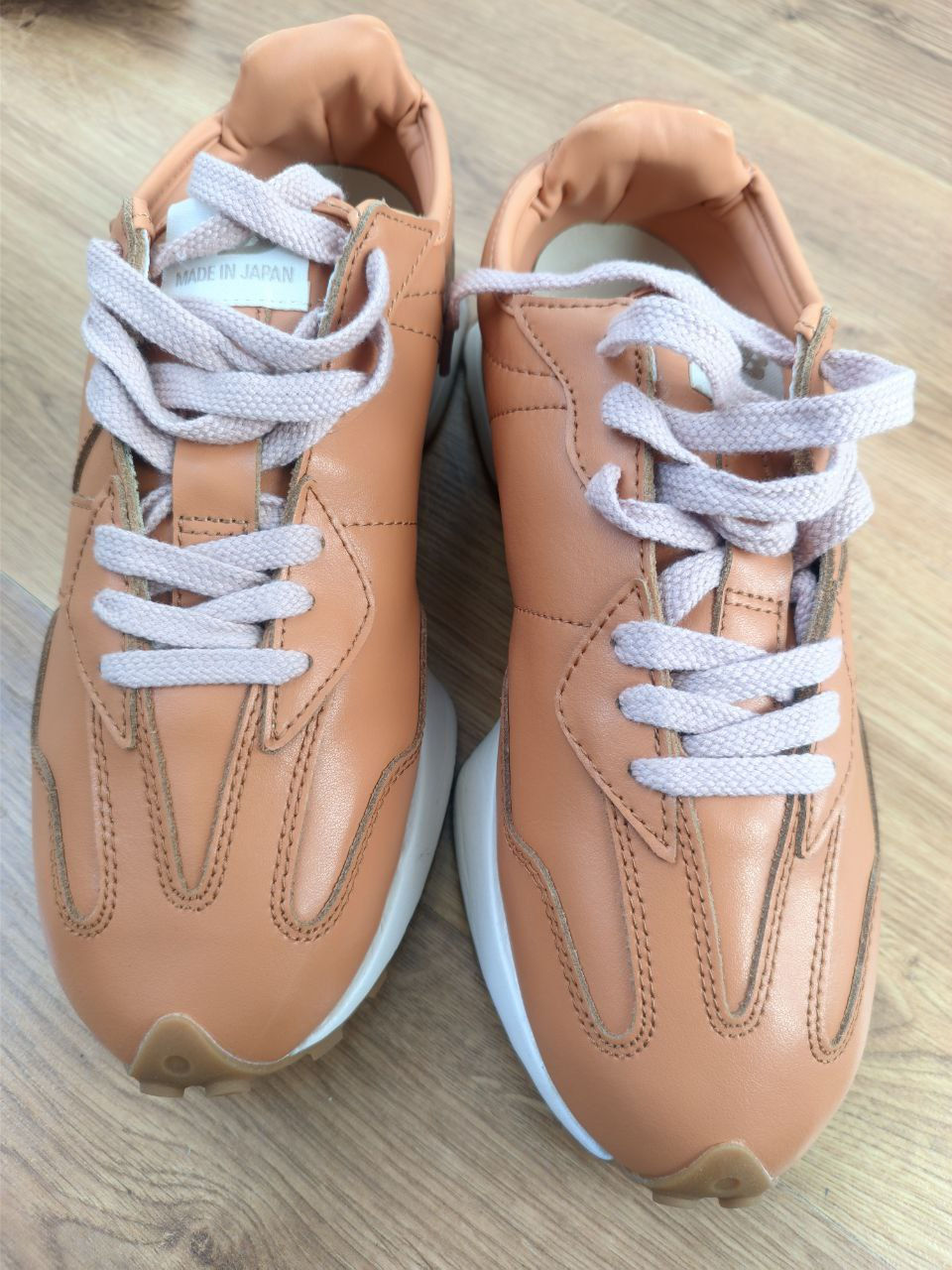 Продам новые кожаные New Balance 327 Fabricat în Japonia Tochigi Leather mărimea 43 фото 1
