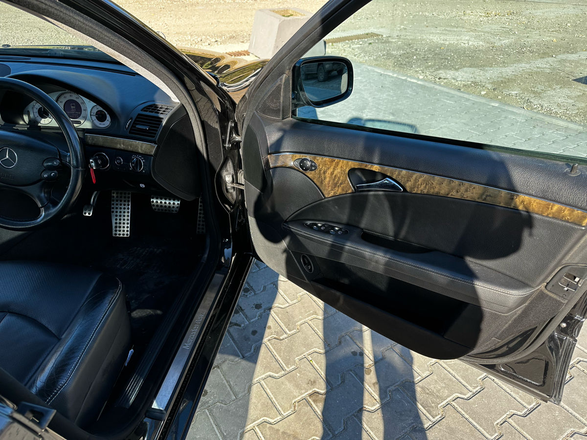 Mercedes W211 foto 3