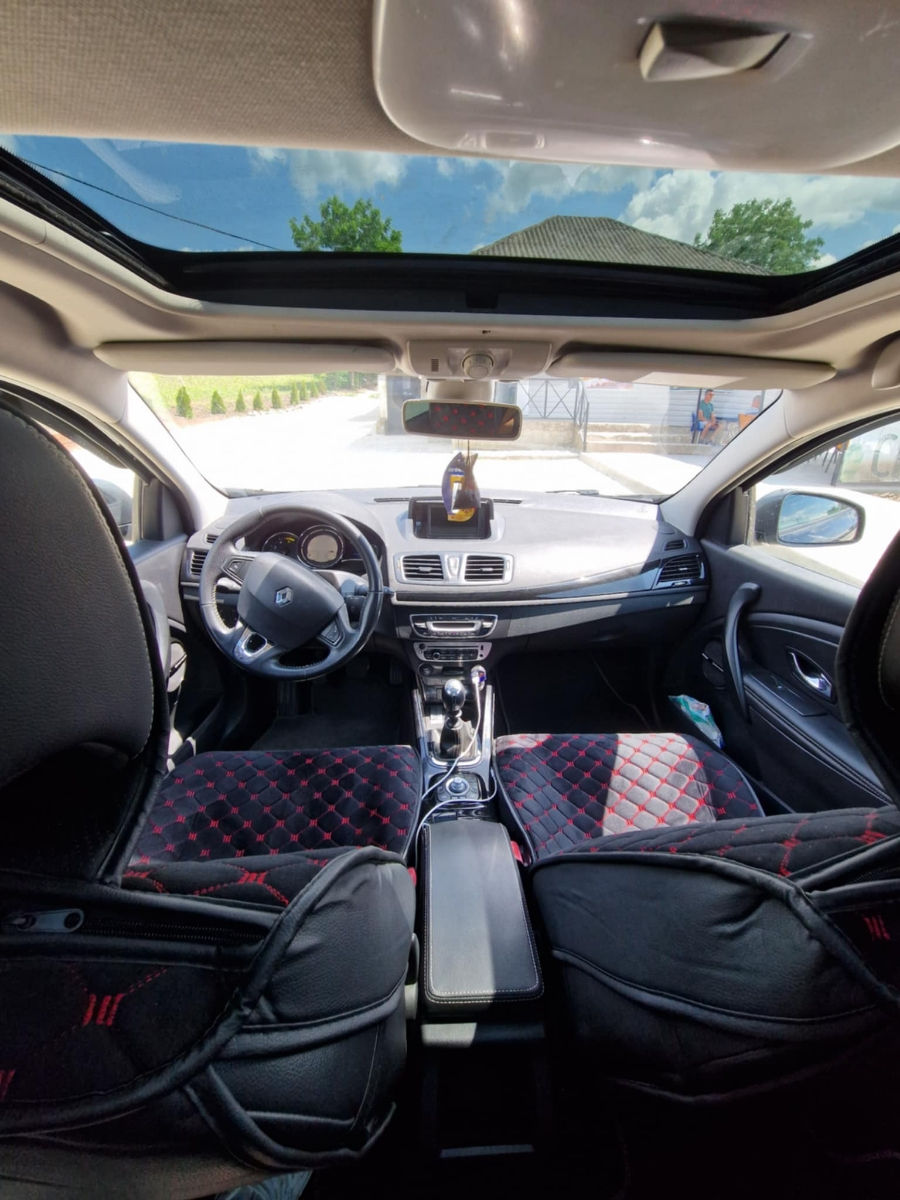 Renault Megane фото 0