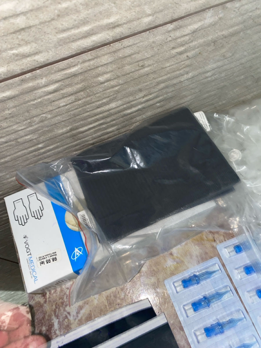 Tatuaje, aparat de tatuat si absolut tot ce trebuie pentru tatuajr foto 5