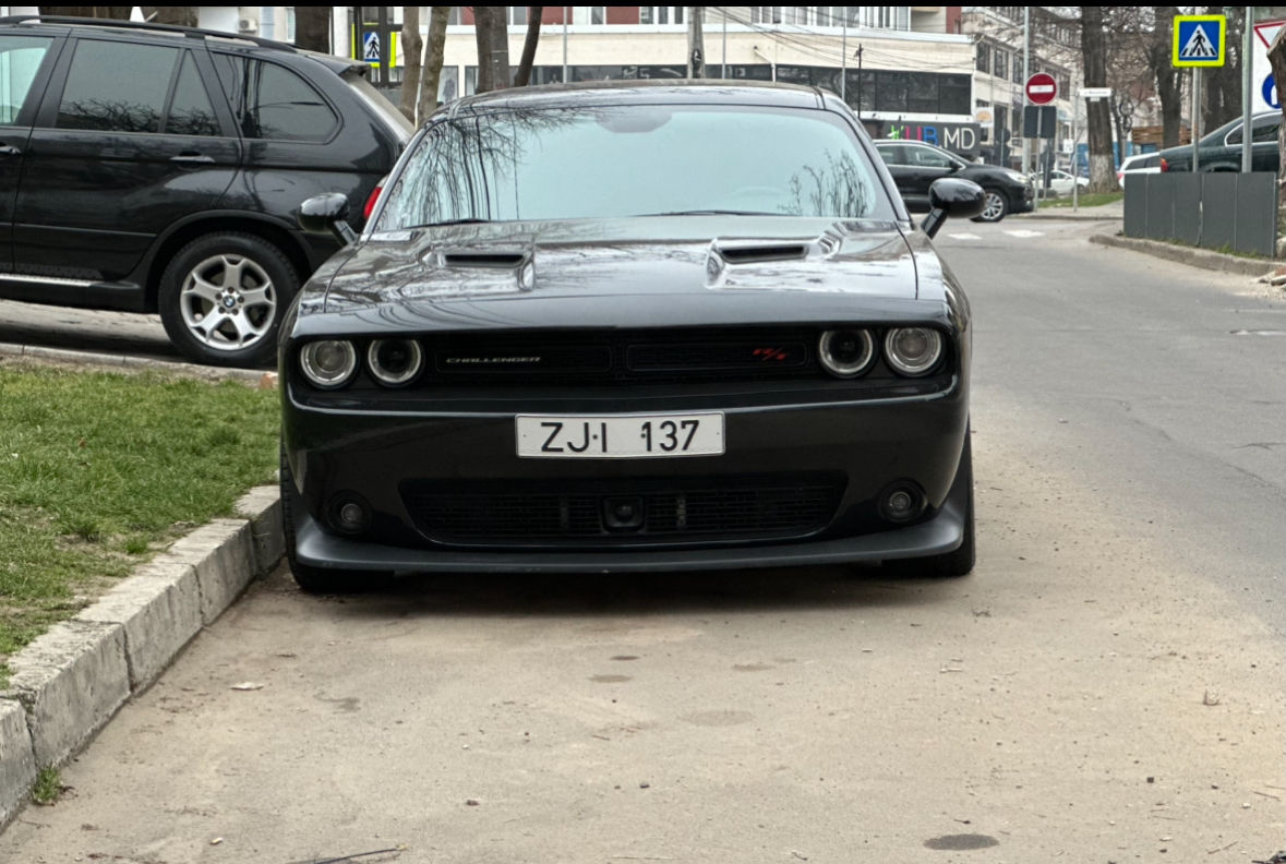 Dodge Challenger foto 0