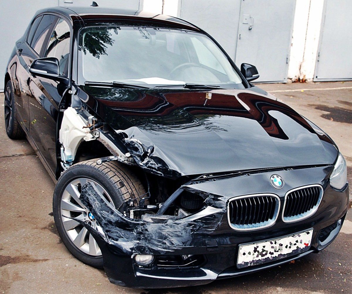 BMW 5 Series фото 7