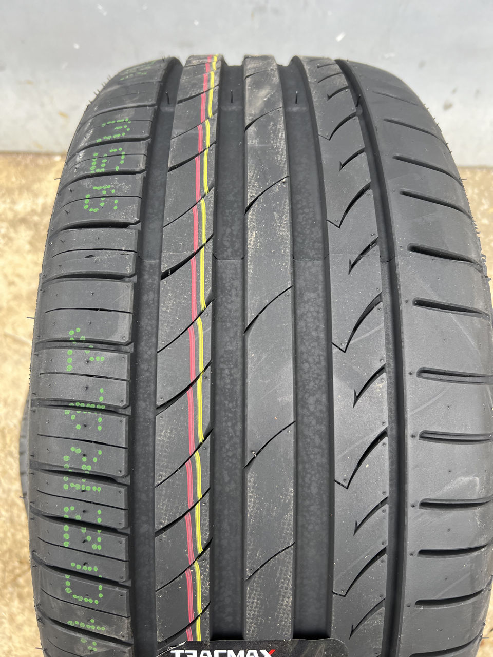 245/40 R17 Tracmax Xprivilo TX3/ Доставка, livrare toata Moldova foto 2