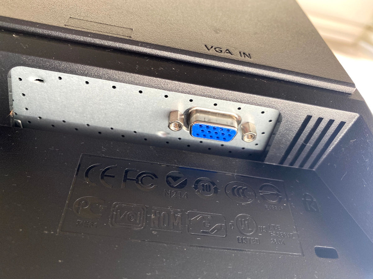 Acer V193W Db 19" foto 3