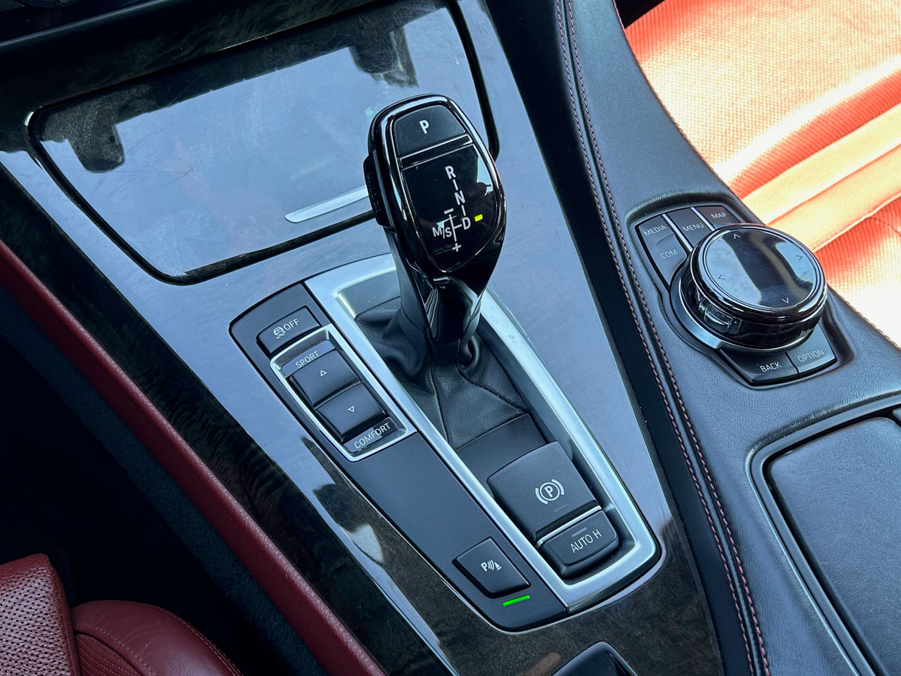 BMW 6 Series foto 14