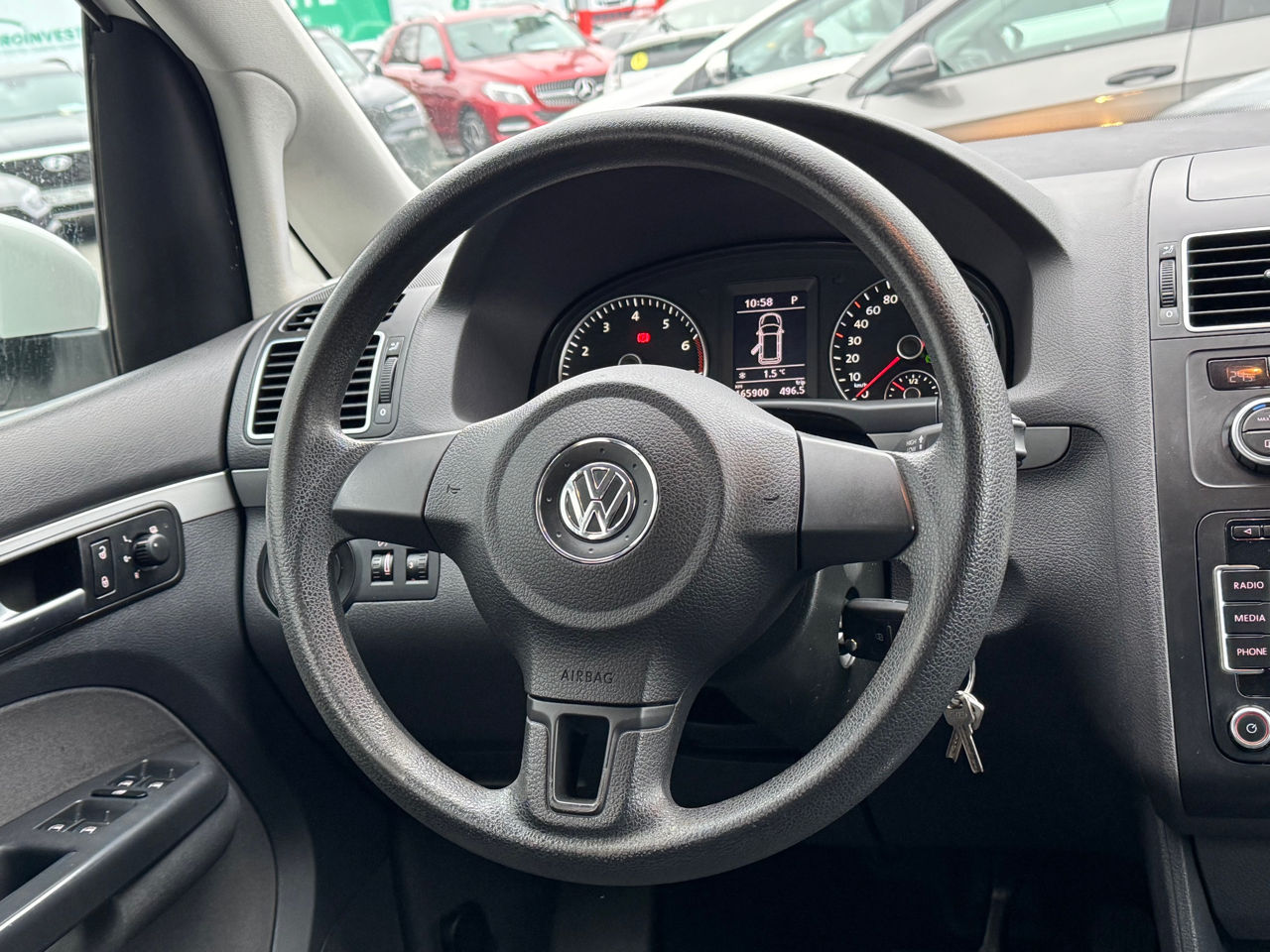 Volkswagen Touran foto 10