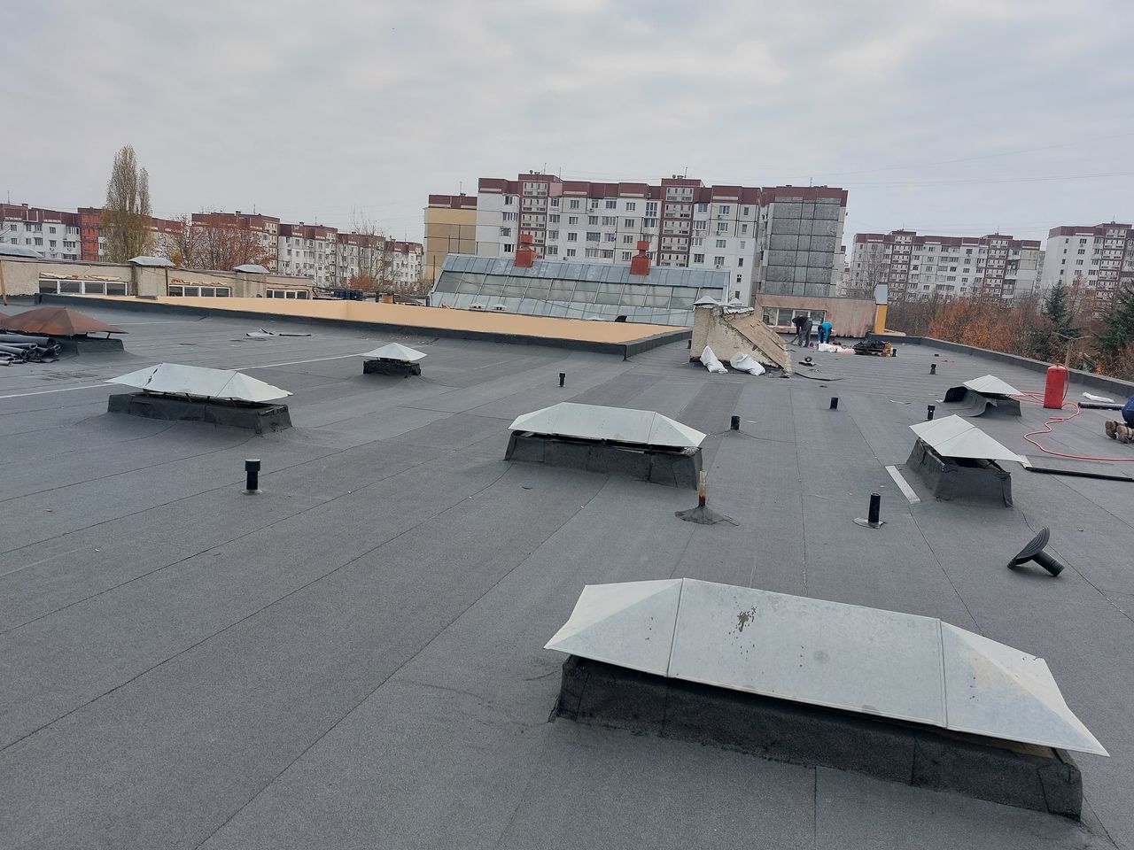 Reparația acoperișului plat cu membrane bituminoase foto 3