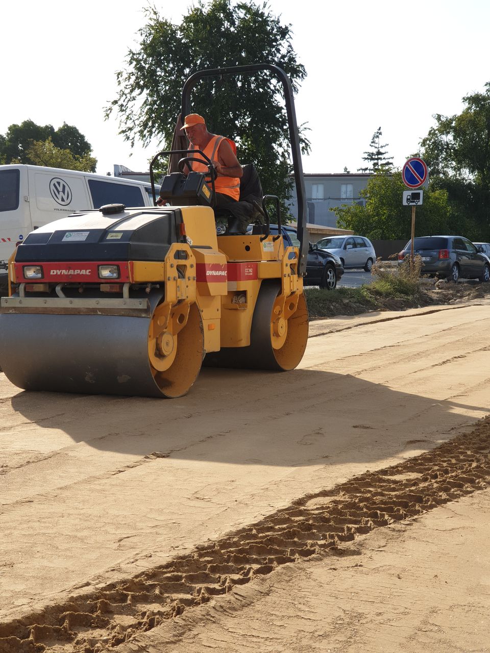 Servicii excavator, buldoexcavator,bobcat,miniexcavator,compactor,каток,Kamaz,dezapezire foto 3