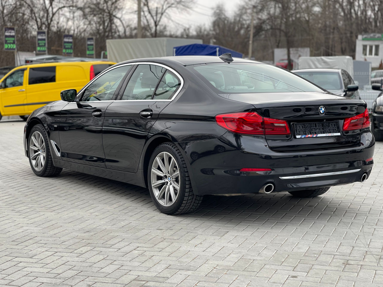 BMW 5 Series foto 5