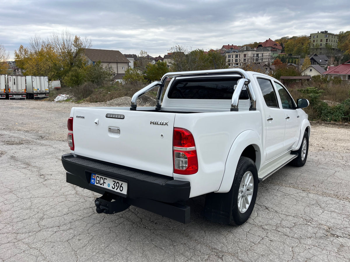 Toyota Hilux foto 6