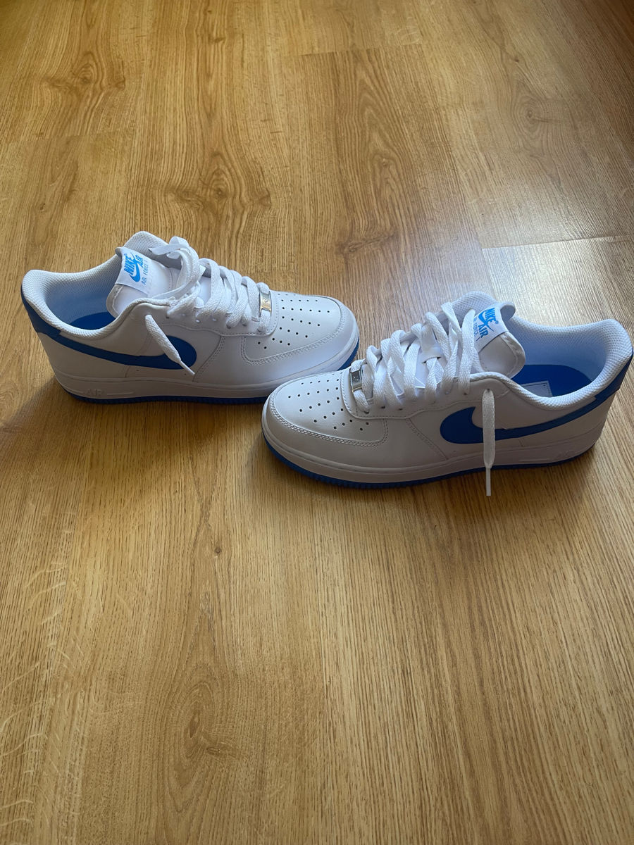 Nike Air Force 1 White and Blue foto 0
