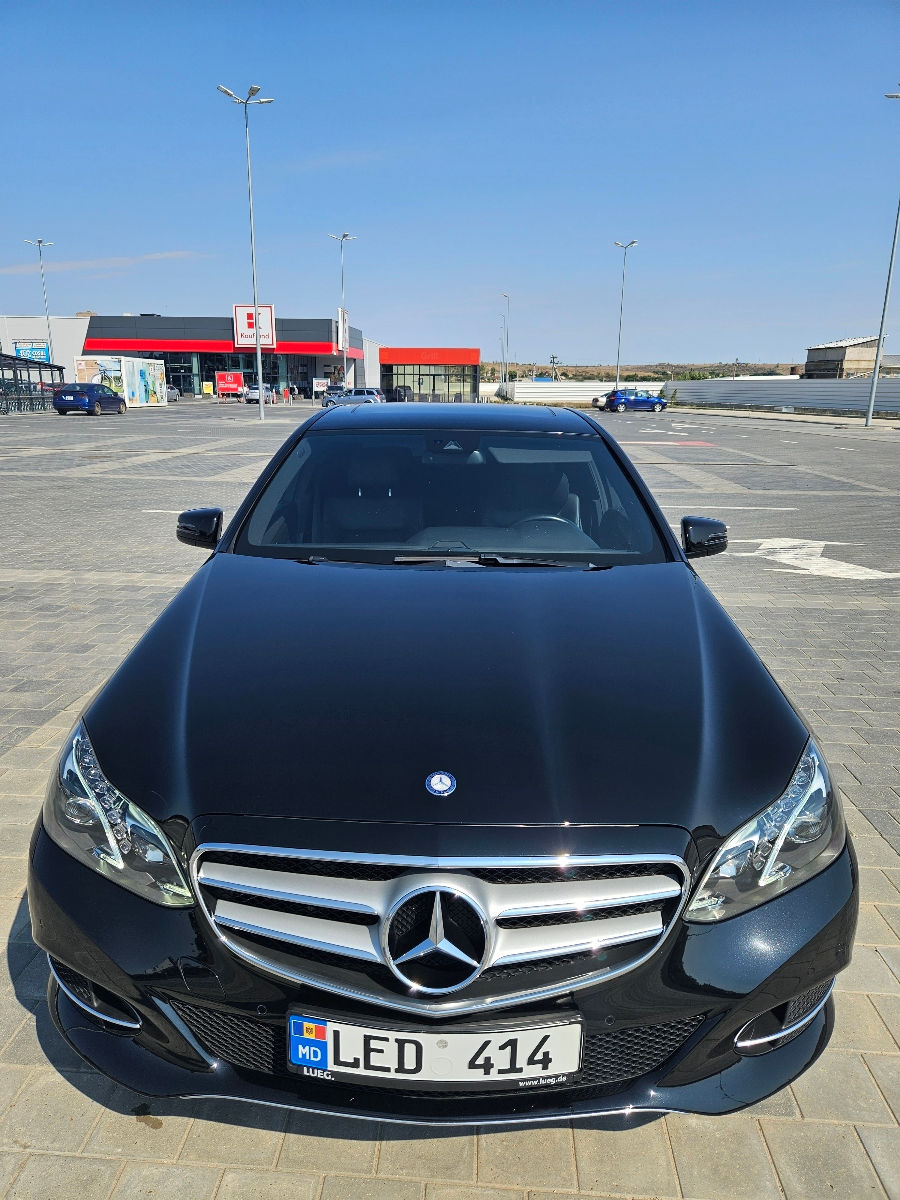 Mercedes E-Class foto 1