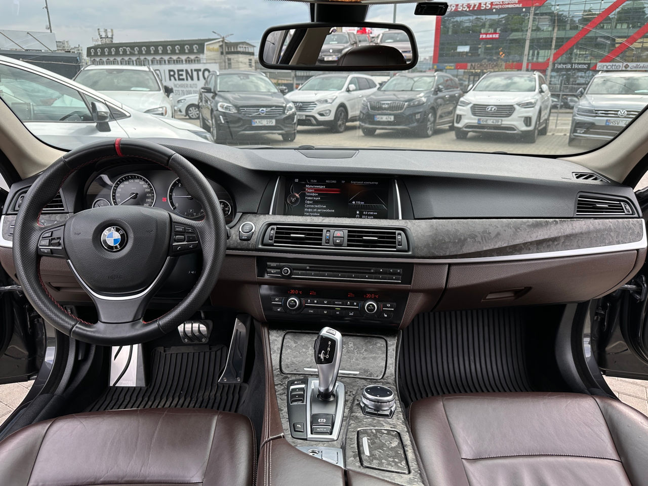 BMW 5 Series foto 7