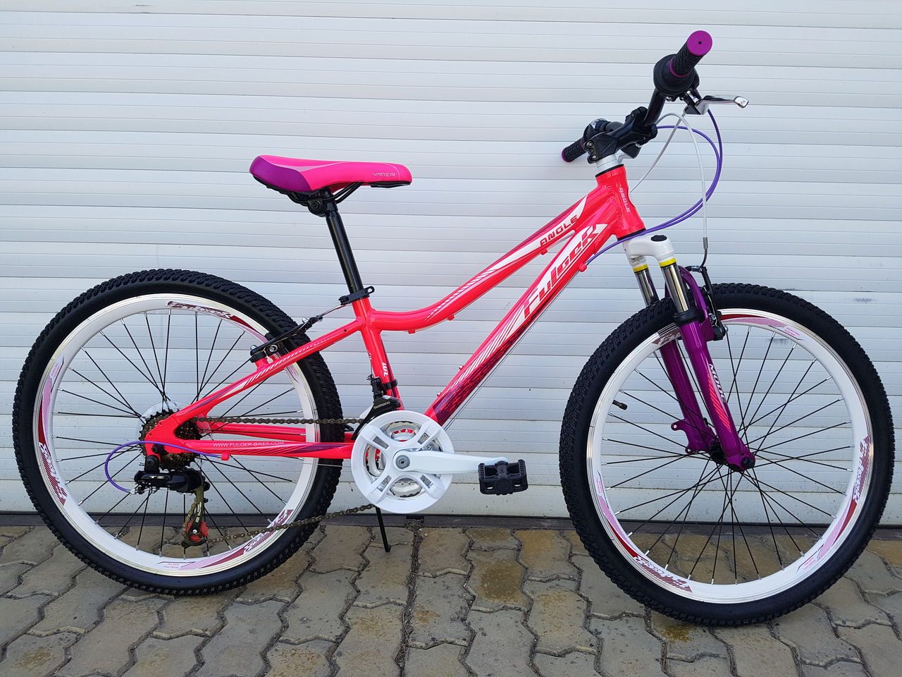 Велосипед для девочки 13 лет. Велосипед Roliz 20-109 UV. Велосипед 24 Avenger c240dw фиолетовый цвет. Roliz Sport 007 красный. Roliz 200-Cayrus.