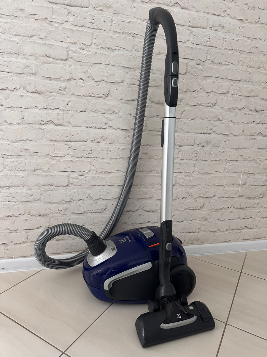 Aspirator Electrolux UltraSilencer  foto 3