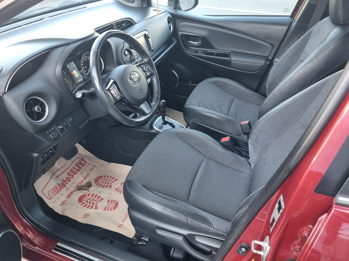 Toyota Yaris 2018 photo 8