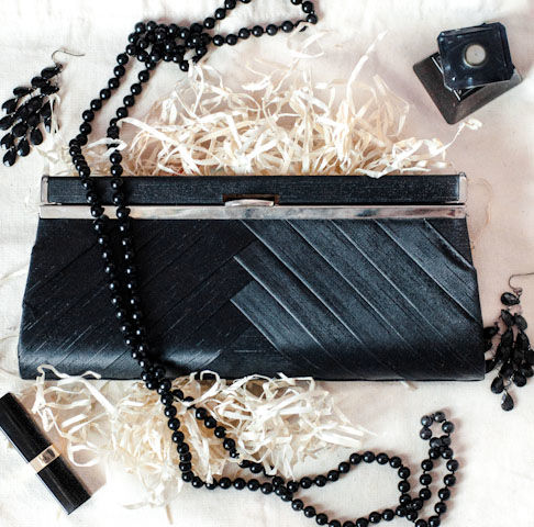 Черный клатч