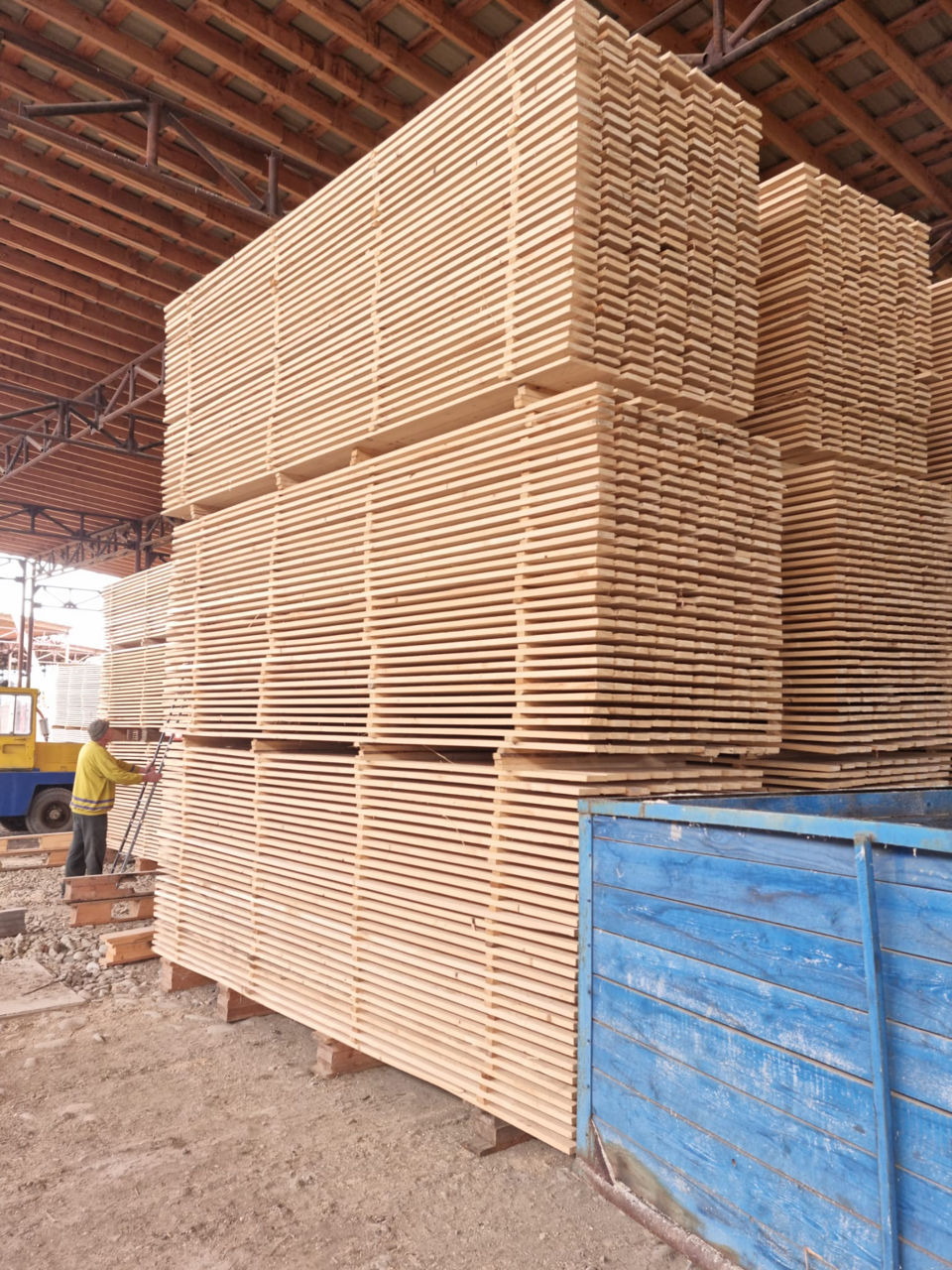 Cherestea Tivită, Lambriu, Lemn Lamelar...Oferim Calitate şi Preţuri Avantajoase! foto 2