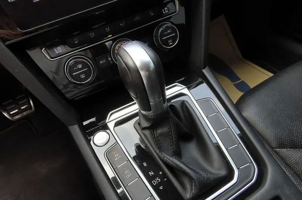 Volkswagen Arteon foto 7