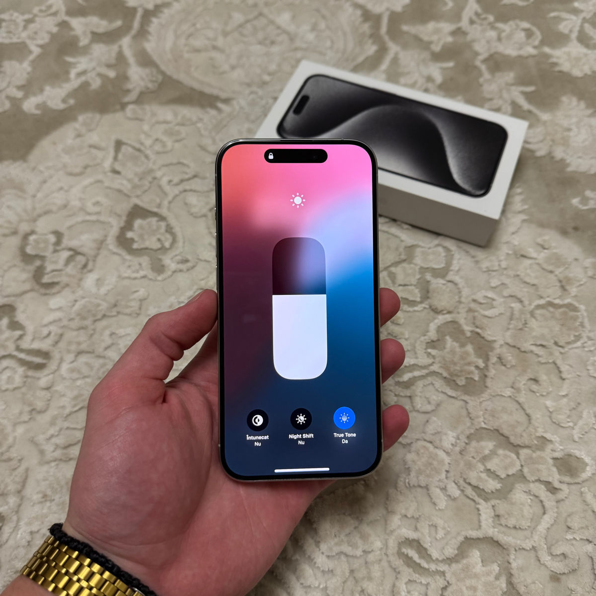 iPhone 15 Pro 128GB White Titanium foto 6