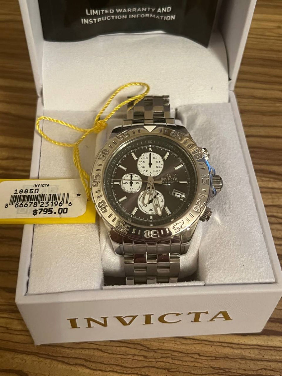 Invicta 18850 hotsell