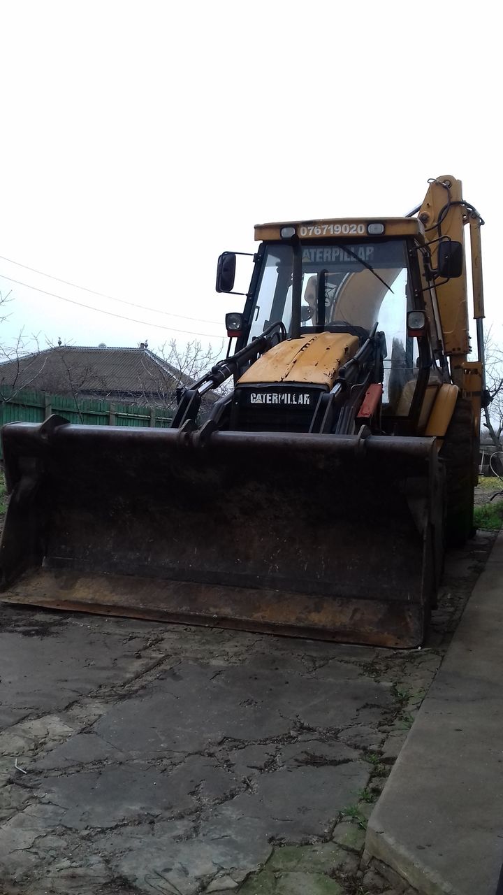 CAT 438C