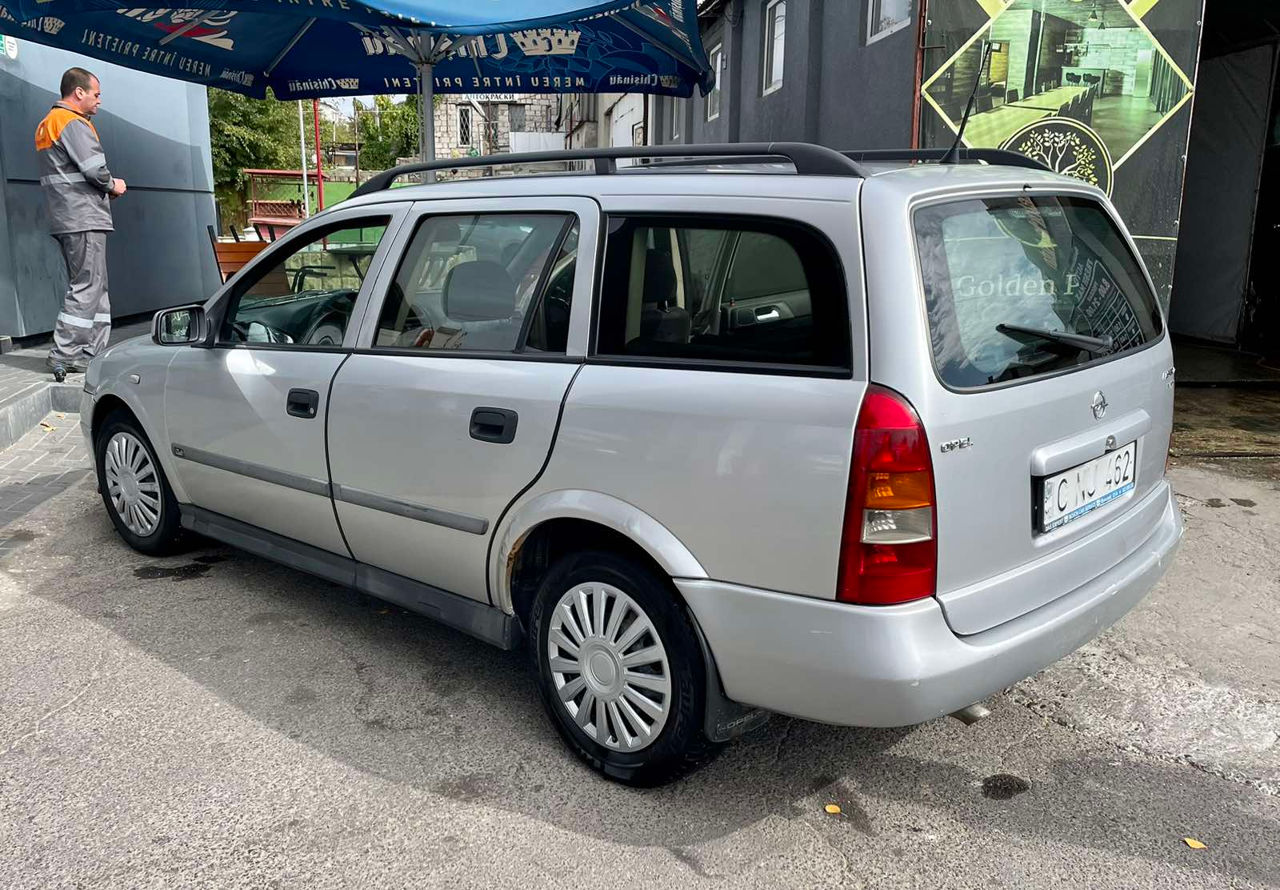 Opel Astra foto 4