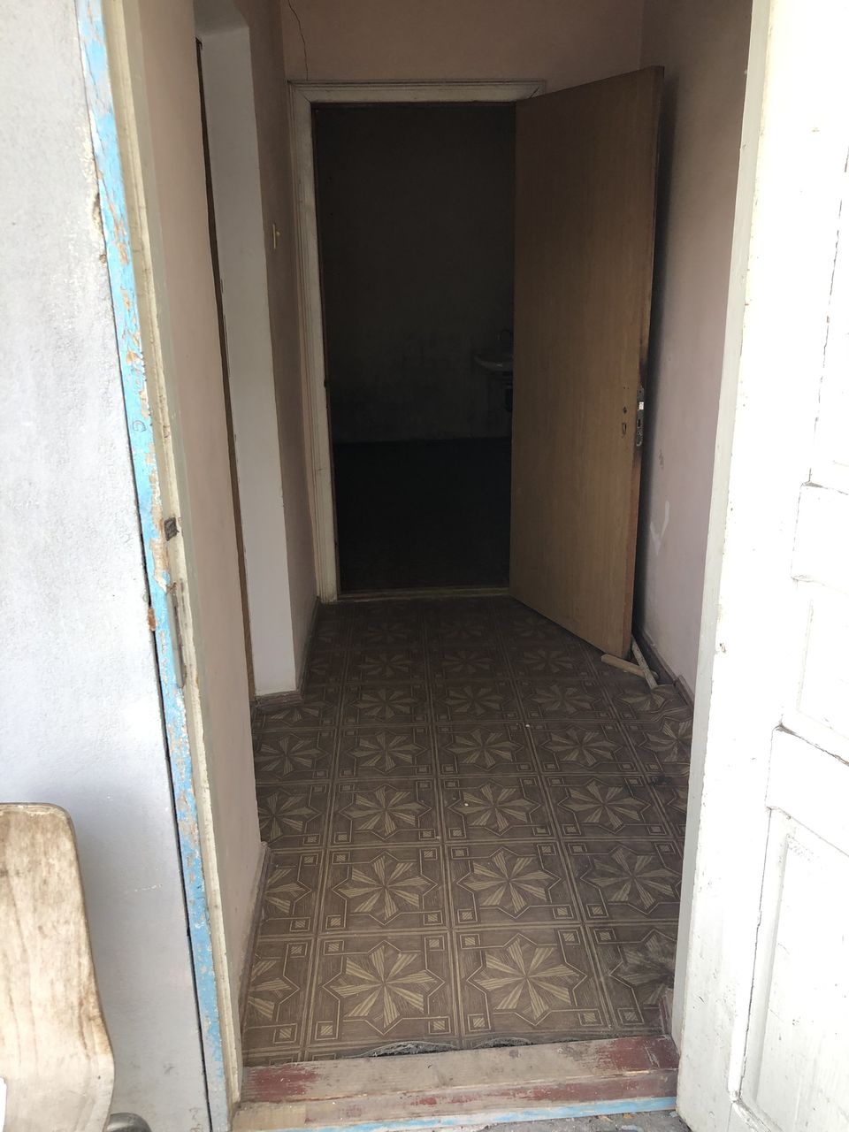 Сдам в Аренду помещение с гаражами
