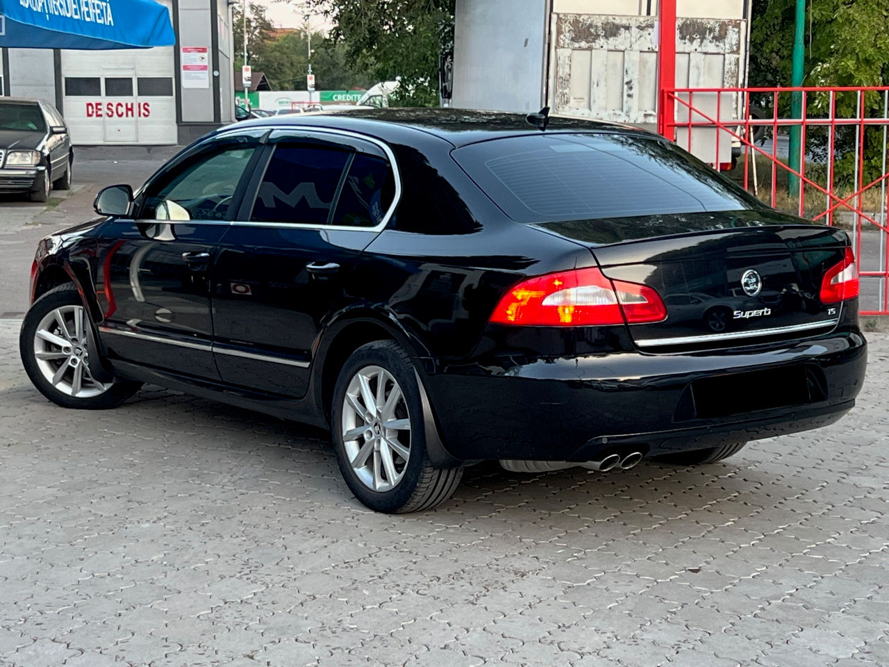 Skoda Superb foto 2