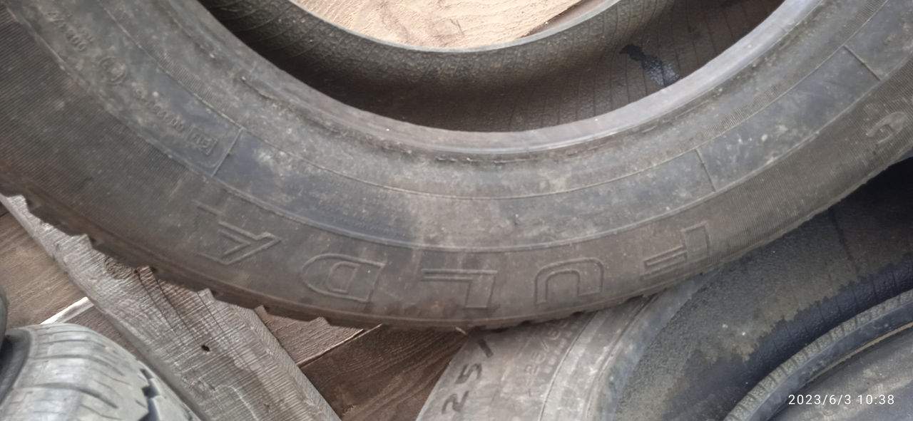 R16c 225/65 goodyear numai 2 buc foto 2