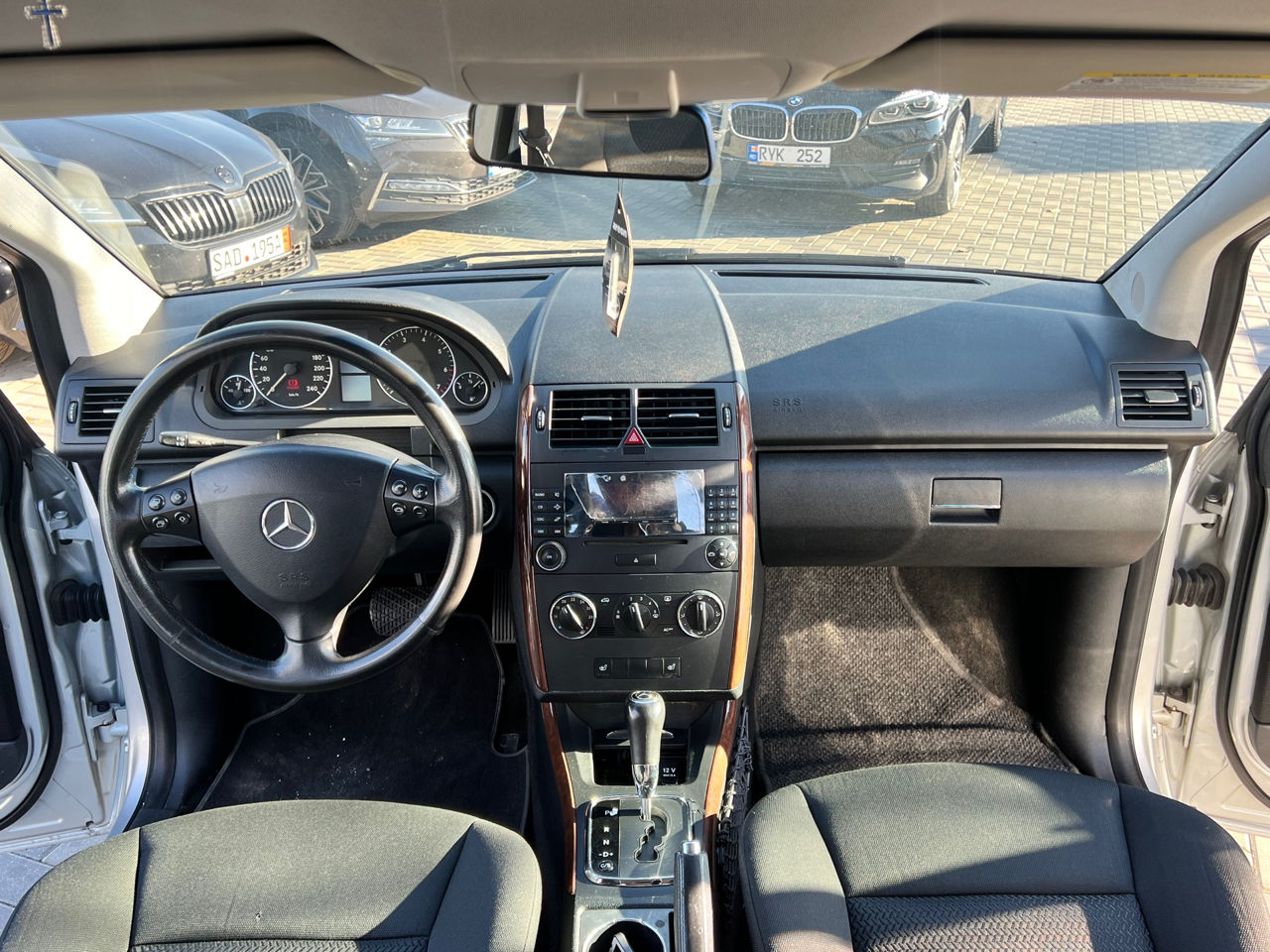 Mercedes A-Class foto 7
