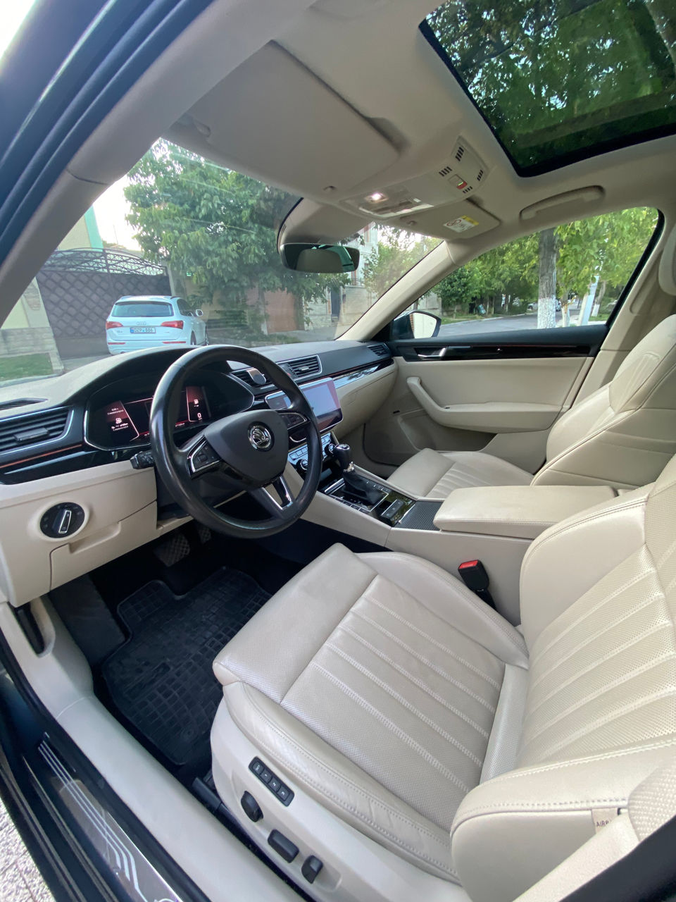 Skoda Superb foto 7