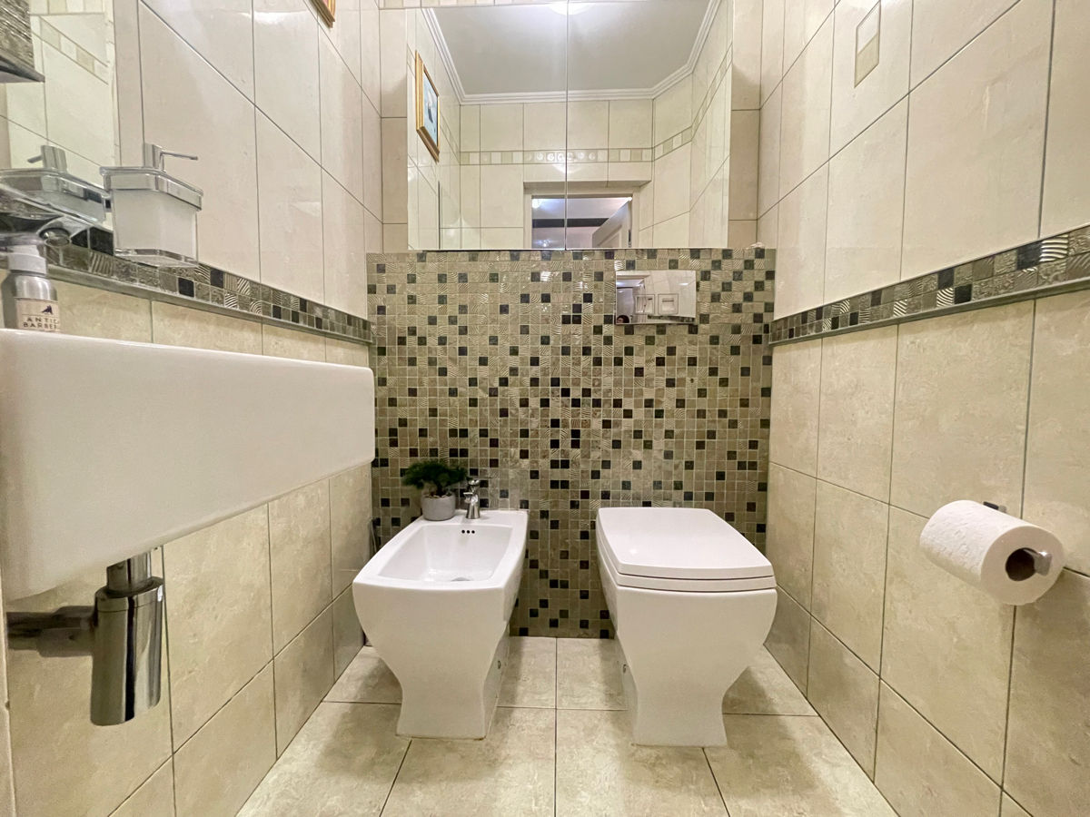 Apartament cu 2 camere, 100 m², Centru, Chișinău foto 5