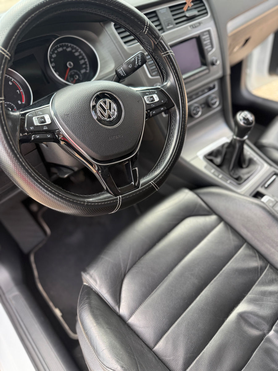 Volkswagen Golf foto 6